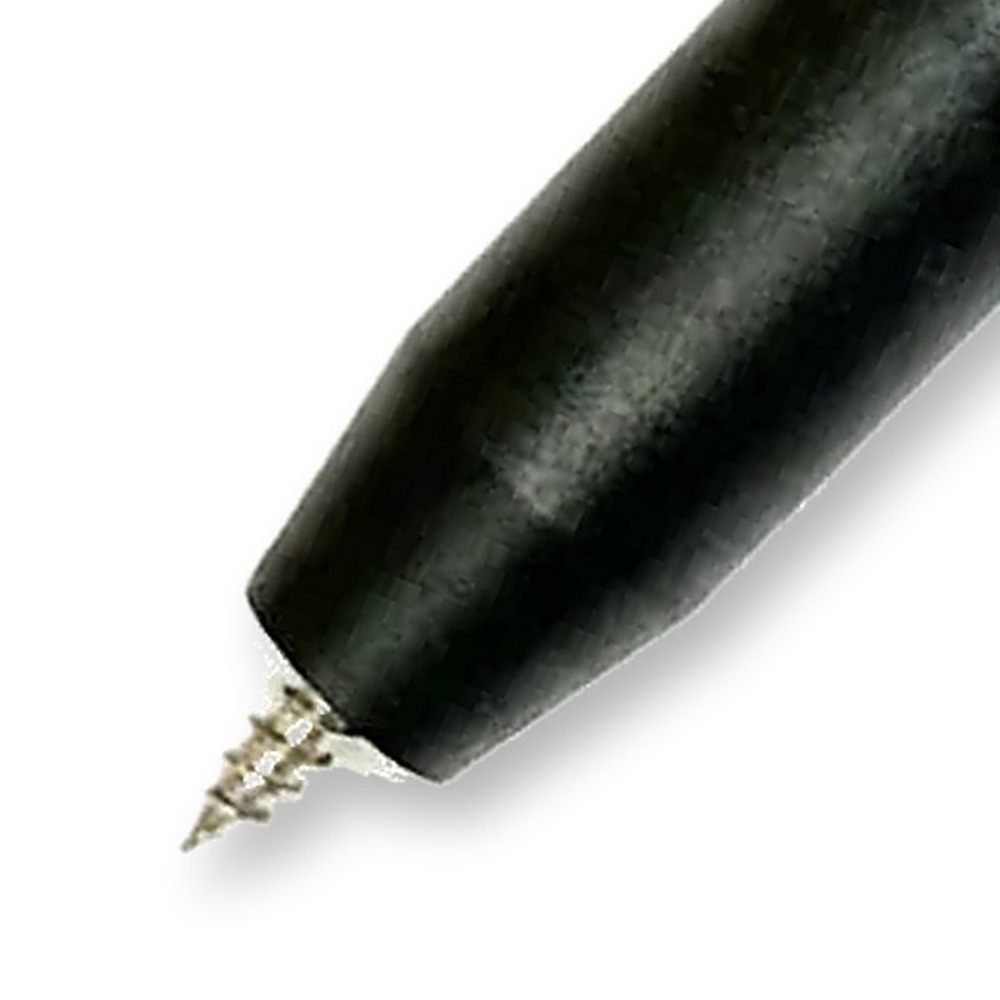 Tool tip detail — self-threading tip that bites the old filter